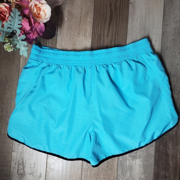 Fila Sport Blue Lined Women's Running Shorts Athletic Activewear Size Large EUC - Picture 14 of 16